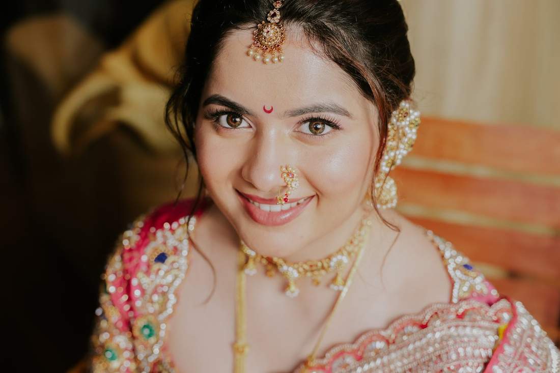 Close-up bridal portrait, smiling