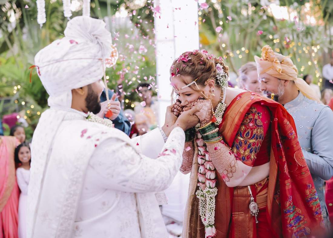 Emotional moment during the garland ceremony